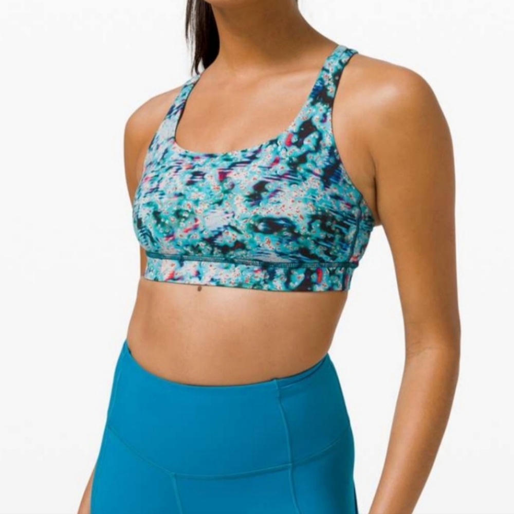 Lululemon Women's Energy Sports Bra Size 2 Electric Blue Training Yoga Padded